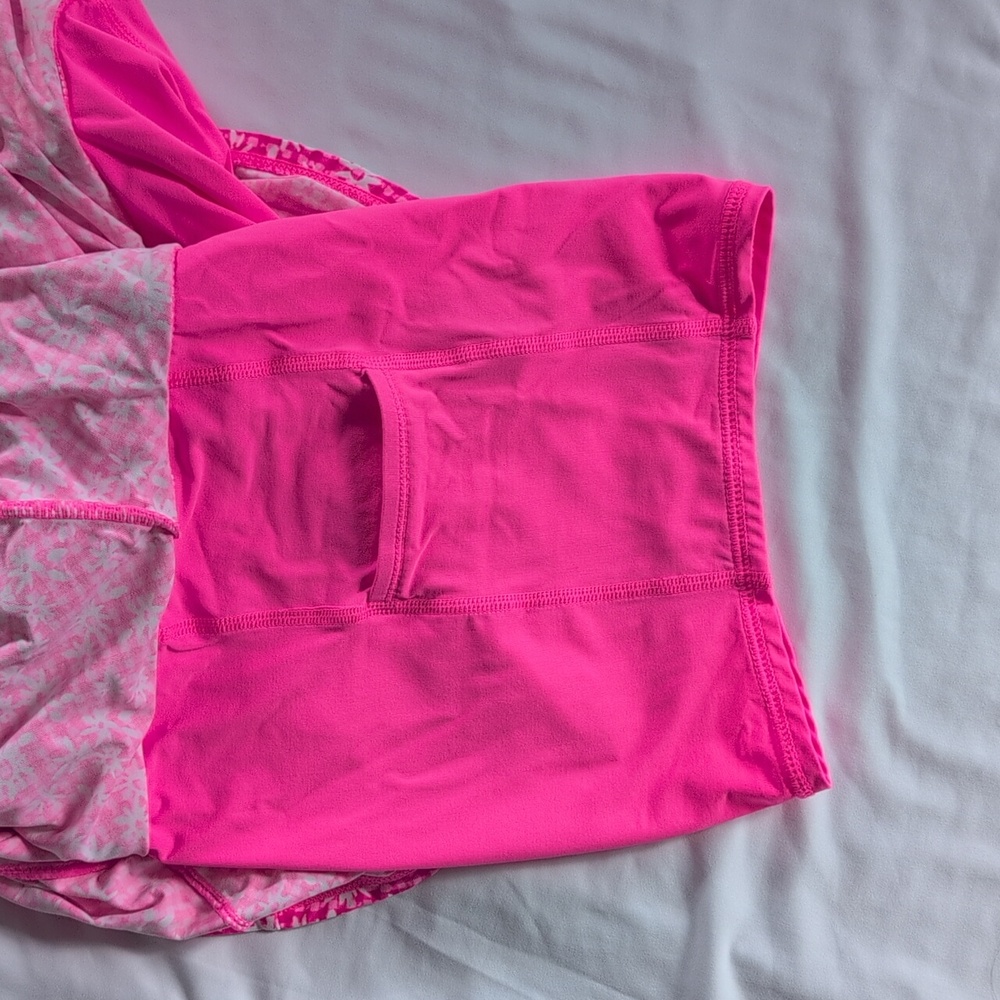 Lilly Pulitzer Corrine Luxletic skort. - Picture 6 of 7
